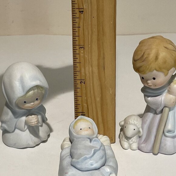 VTG Avon Heavenly Blessings Nativity Collection The Holy Family 3 Piece Set 1986 - Picture 12 of 13